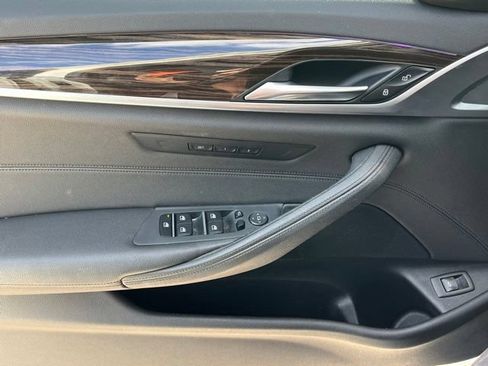 Used 2019 BMW 530i xDrive w/ Convenience Package AWD/4WD image 23
