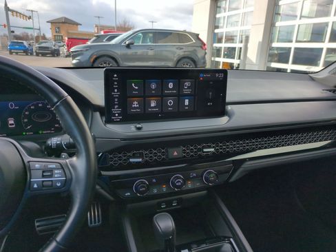 Used 2023 Honda Accord Sport image 28