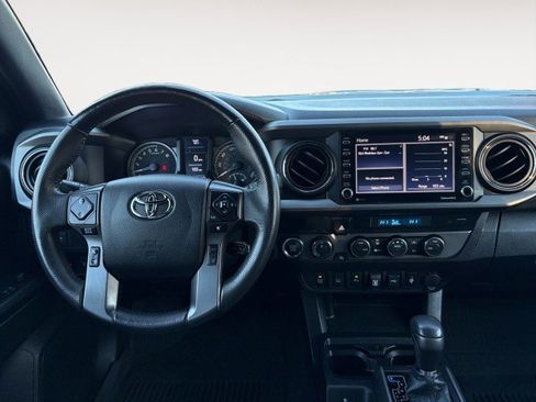 Used 2021 Toyota Tacoma TRD Off-Road image 4