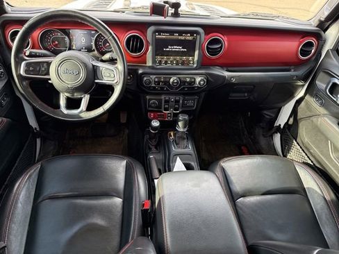 Used 2021 Jeep Gladiator Rubicon AWD/4WD image 3