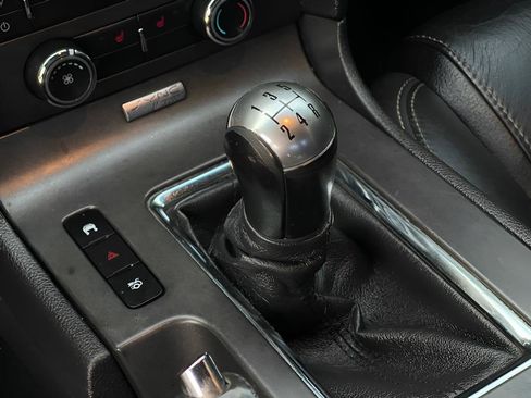 Used 2010 Ford Mustang Coupe image 37