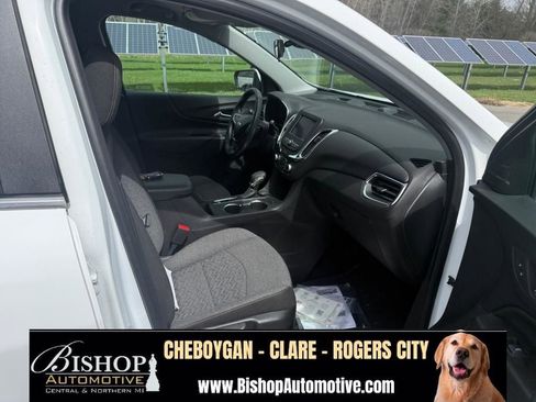 Used 2024 Chevrolet Equinox LT AWD/4WD image 26