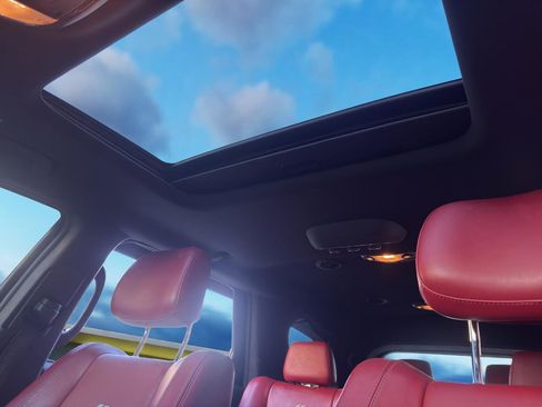 Used 2019 Dodge Durango R/T w/ Technology Group image 26