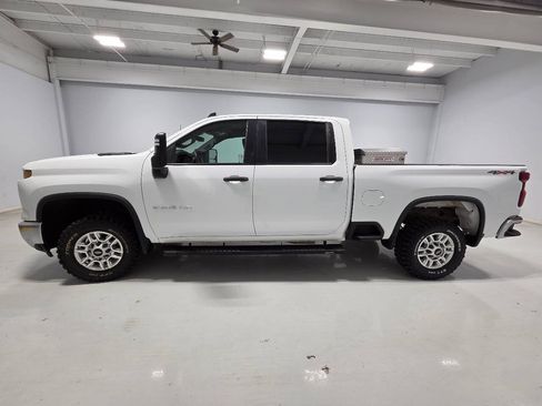 Used 2024 Chevrolet Silverado 2500 W/T w/ WT Fleet Convenience Package AWD/4WD image 2