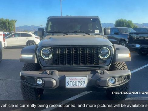 Used 2025 Jeep Wrangler Unlimited Sport S 4xe AWD/4WD image 9