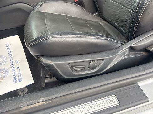 Used 2020 Ford Mustang Premium image 14