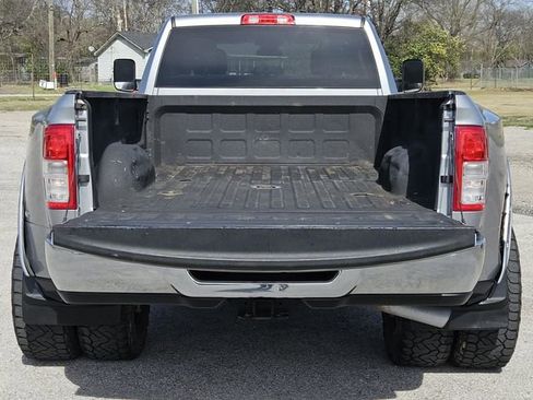 Used 2019 RAM 3500 Big Horn image 14