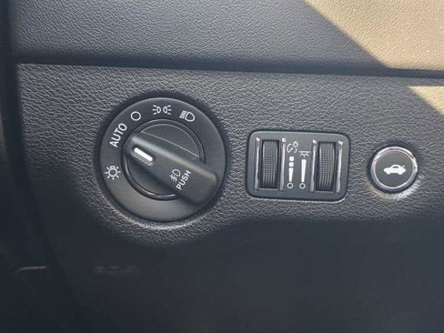 Used 2023 Dodge Charger R/T w/ Plus Group image 18