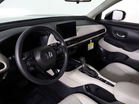 Certified 2026 Honda HR-V LX image 23