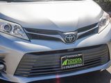 Used 2019 Toyota Sienna XLE image 5