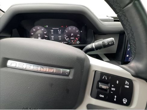 Used 2025 Land Rover Defender 110 S AWD/4WD image 40