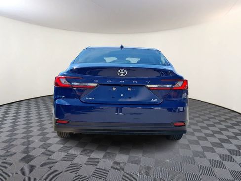 Used 2025 Toyota Camry LE image 7