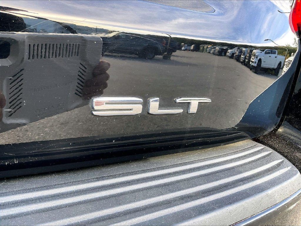 Used 2022 GMC Yukon SLT w/ SLT Premium Package AWD/4WD image 29