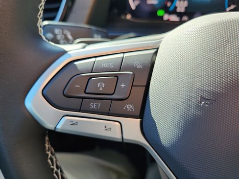 New 2026 Volkswagen Atlas SE image 21