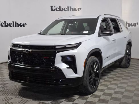 New 2026 Chevrolet Traverse RS w/ LPO, Floor Liner Package FWD image 3