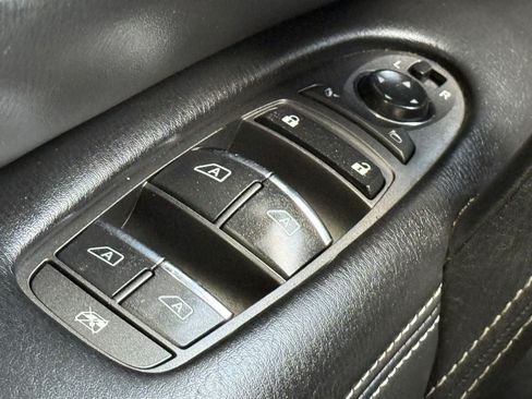 Used 2017 INFINITI QX80 2WD w/ Deluxe Technology Package image 19