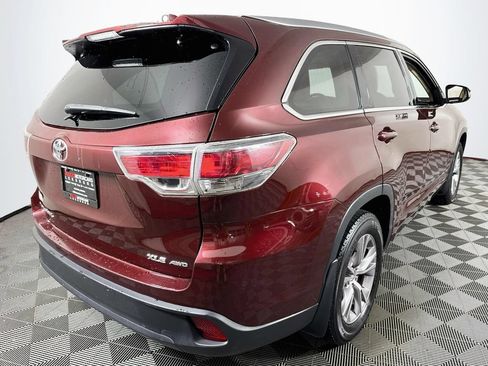 Used 2014 Toyota Highlander XLE AWD/4WD image 7