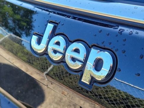 Used 2023 Jeep Compass Latitude w/ Sun and Sound Group image 6