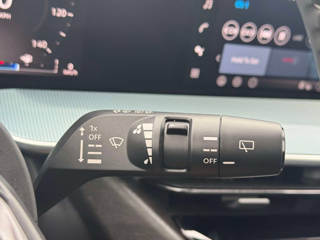 Used 2025 Nissan Murano SL AWD/4WD image 24