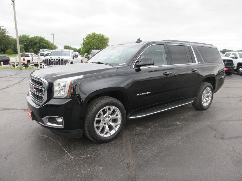 Used 2016 GMC Yukon XL SLT w/ Open Road Package AWD/4WD image 10