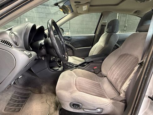 Used 2003 Pontiac Grand Am GT w/ SC/T Appearance Package FWD image 9
