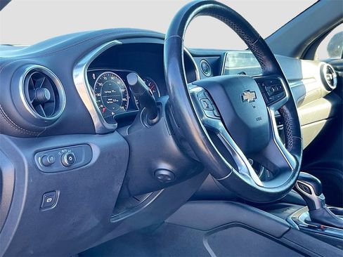 Used 2019 Chevrolet Blazer Premier w/ Sun and Wheels Package image 9