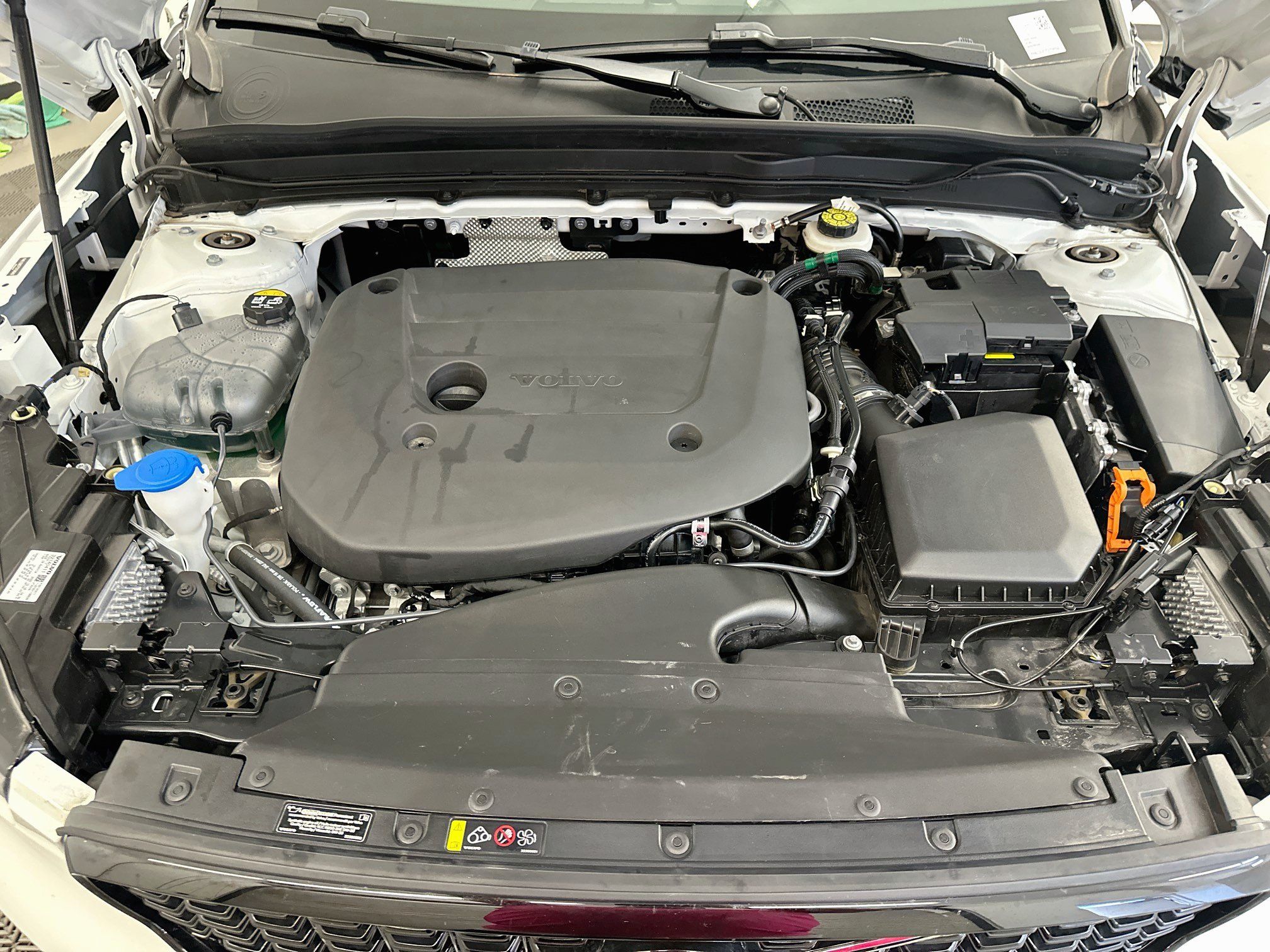 Used 2026 Volvo XC40 B5 Plus AWD/4WD image 36