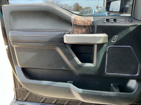 Used 2019 Ford F250 Lariat w/ Camper Package AWD/4WD image 20