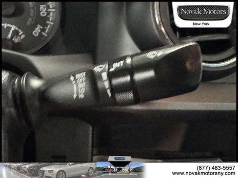 Used 2022 Toyota Tacoma TRD Off-Road AWD/4WD image 18