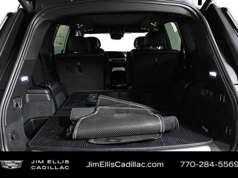 Certified 2026 Cadillac Vistiq Luxury w/ LPO, Floor Liner Package AWD/4WD image 30