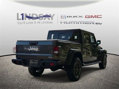 Used 2022 Jeep Gladiator Overland w/ Popular Equipment Package image 2
