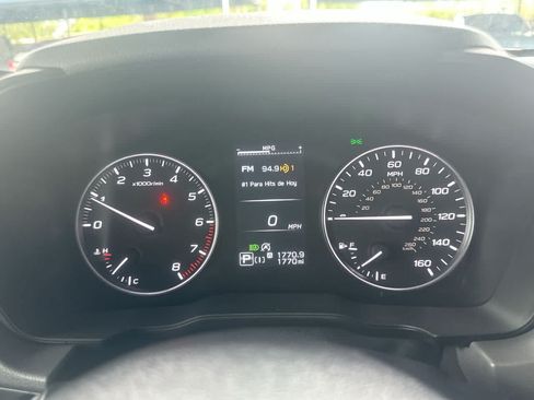 Used 2025 Subaru Crosstrek 2.5i Premium AWD/4WD image 16