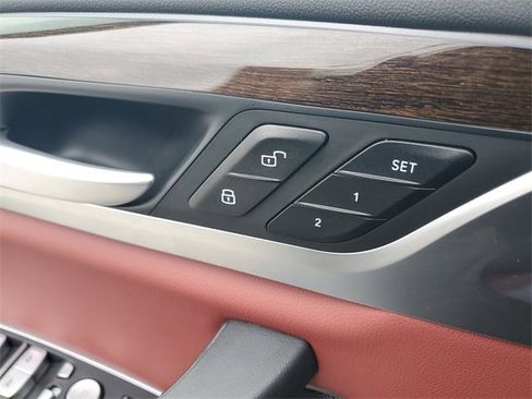 Used 2024 BMW X4 xDrive30i w/ Premium Package image 25