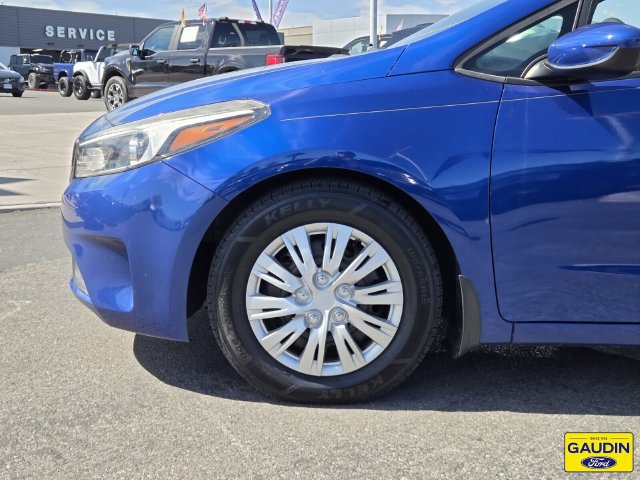 Used 2017 Kia Forte LX FWD image 9