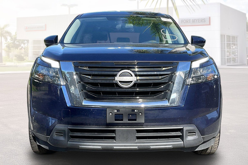 Used 2025 Nissan Pathfinder SV AWD/4WD image 25