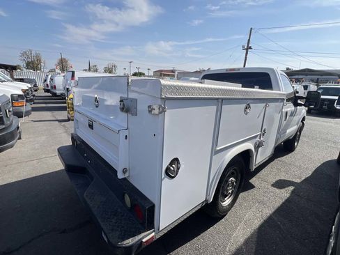 Used 2016 Ford F250 XL w/ XL Appearance Package image 3