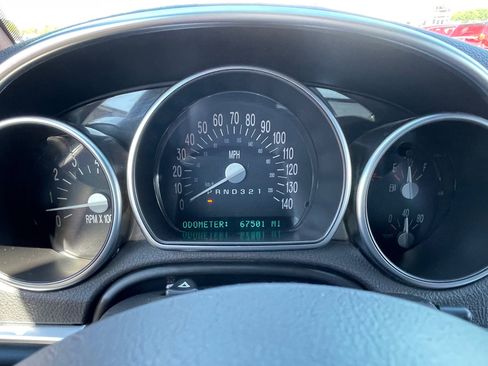 Used 2003 Chevrolet SSR w/ Preferred Equipment Group image 24