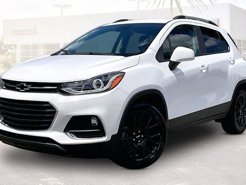 Used 2022 Chevrolet Trax LT w/ Driver Confidence Package AWD/4WD image 28