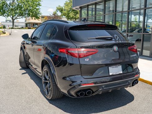 Used 2018 Alfa Romeo Stelvio Quadrifoglio w/ Driver Assist Dynamic Package AWD/4WD image 5