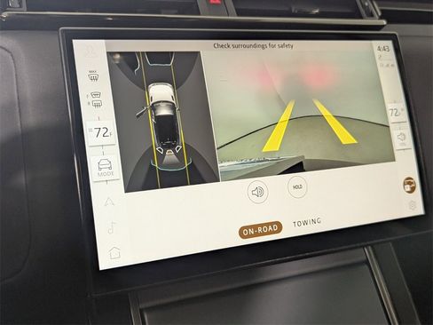 Used 2024 Land Rover Range Rover Velar S image 21