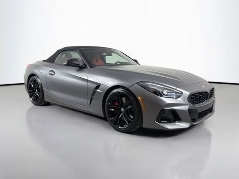 Certified 2023 BMW Z4 M40i w/ Premium Package image 4
