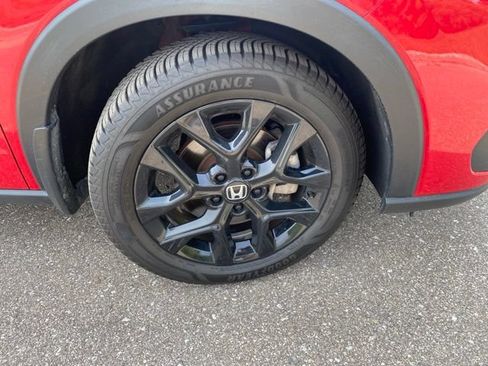 Used 2024 Honda HR-V Sport image 4
