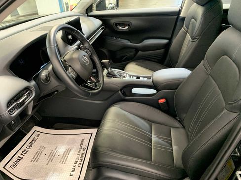 Used 2025 Honda HR-V EX-L image 9