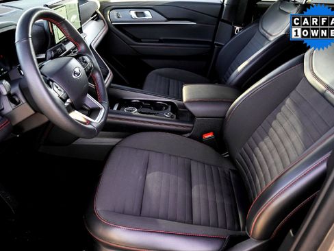 Used 2025 Ford Explorer ST-Line w/ ST-Line Street Pack image 11