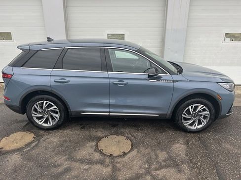 Used 2024 Lincoln Corsair AWD w/ Equipment Group 101A image 6