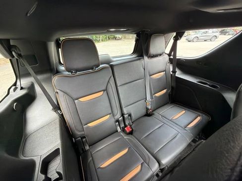 Used 2024 GMC Yukon AT4 w/ Technology Package AWD/4WD image 33
