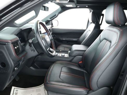 Used 2023 Ford Expedition Limited image 19