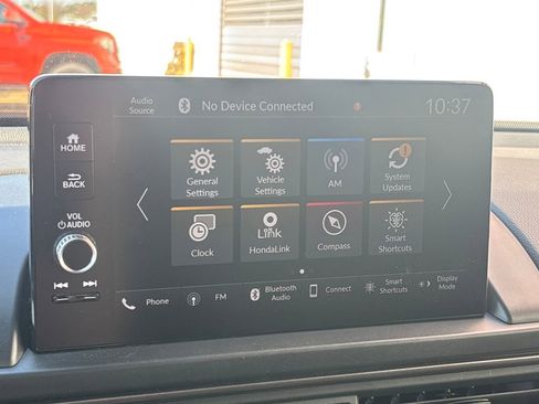 Used 2025 Honda Pilot TrailSport image 13