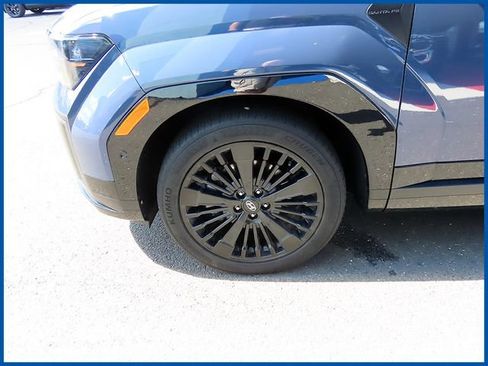 Used 2025 Hyundai Santa Fe Calligraphy AWD/4WD image 4