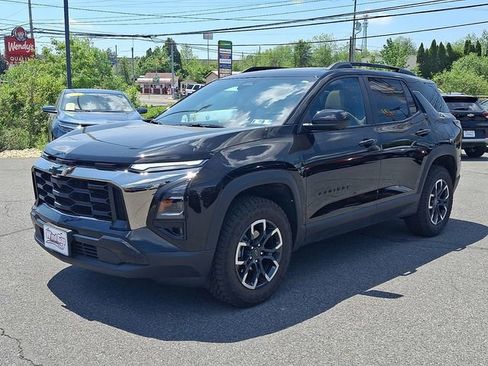 Certified 2025 Chevrolet Equinox ACTIV w/ Safety and Technology Package AWD/4WD image 3